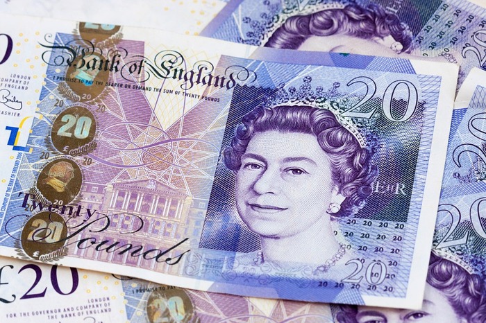  Brytyjska waluta pnie się w górę