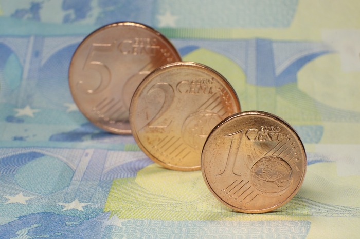 Euro najtańsze od niemal trzech lat