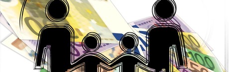 Rodzina pożyczy w banku prawie pół miliona na dom