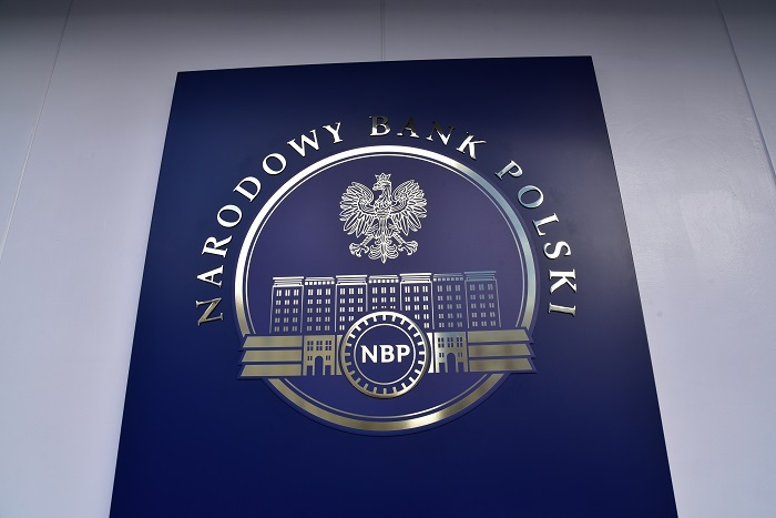 Członkowie RPP bronią prezesa NBP