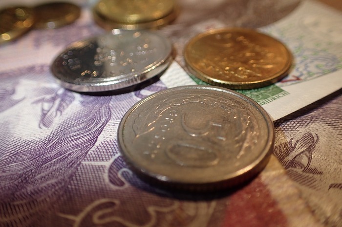 Złoty w spirali wyprzedaży Złoty w spirali wyprzedaży