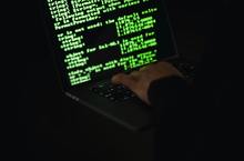 Cyberkradzież własności intelektualnej i okup od firm rosnącym zagrożeniem