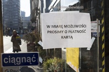 Epidemia zmienia nawyki płatnicze Polaków