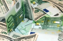 Lepsze od oczekiwań PMI mogą pomóc euro