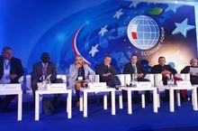 O polskiej pomocy humanitarnej na XXVIII Forum Ekonomicznym w Krynicy