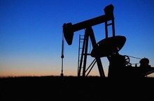Tańsza ropa szansą dla gospodarki