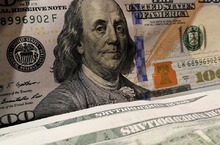 W USA stopy wzrosły, ale dolar traci